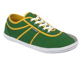 Zapatillas Kelme para cuando las sandalias cansan. Colección casual verano 2010 - Zapatos y Moda