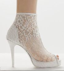 Matrimonio con buen pie los zapatos de novia Clarà. Nueva colección Zapatos y Moda